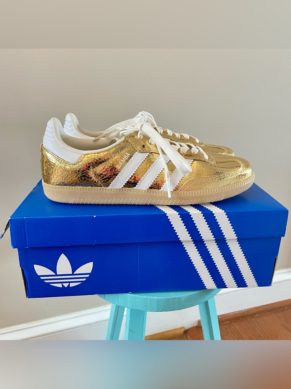 Adidas Samba OG Sneakers Gold Metallic / White KI5719 Women’s 8.5 US NEW IN BOX